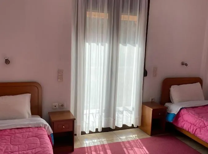 招待所 Alexandra 3*